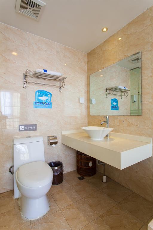 7Days Inn Guilin Railway Station Стая снимка