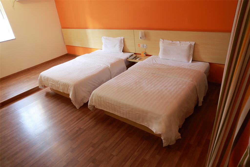7Days Inn Guilin Railway Station Екстериор снимка