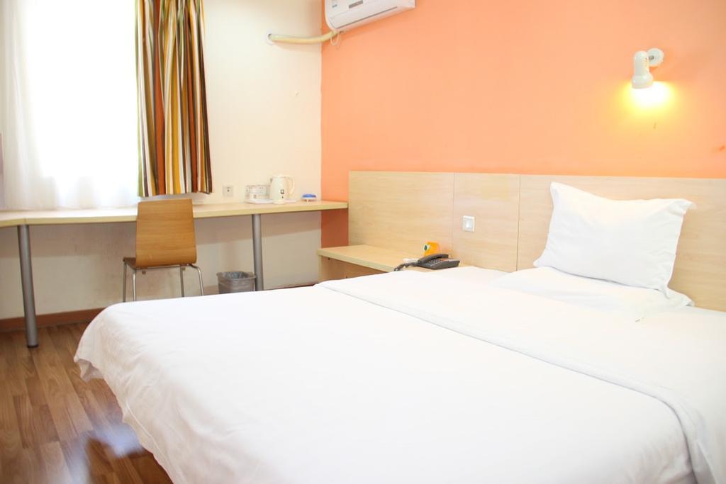 7Days Inn Guilin Railway Station Екстериор снимка