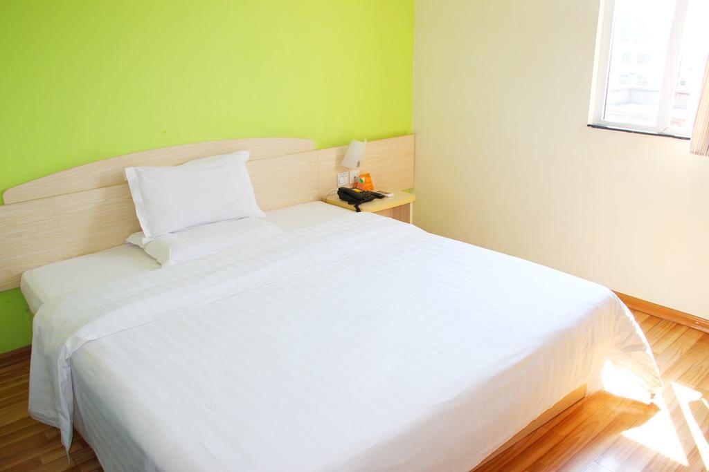 7Days Inn Guilin Railway Station Екстериор снимка