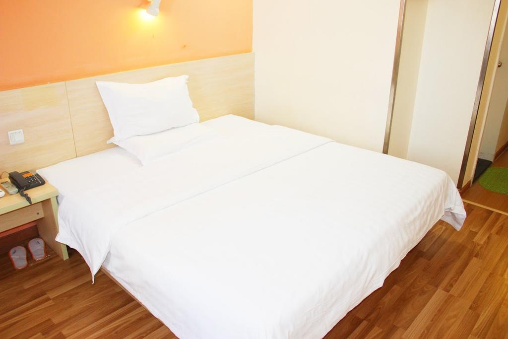 7Days Inn Guilin Railway Station Екстериор снимка